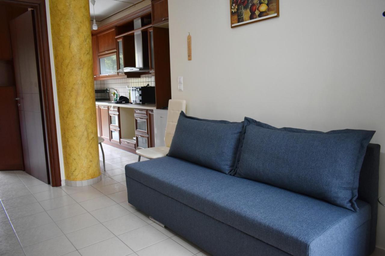 Petit House Under The Rocks Apartment Kalambaka Exterior foto