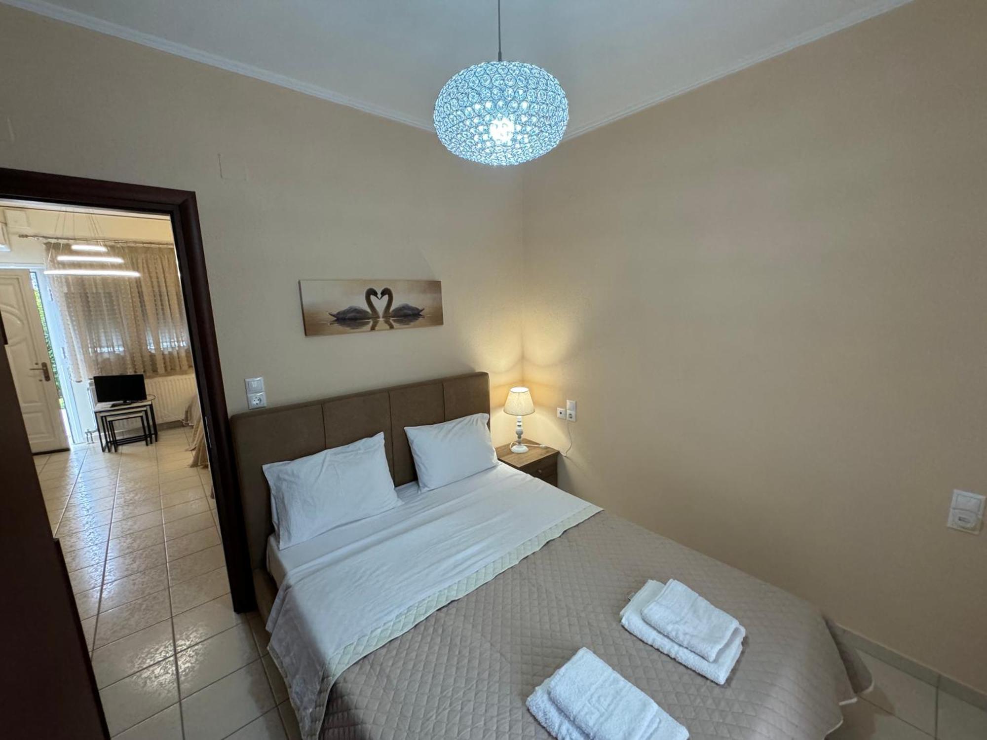 Petit House Under The Rocks Apartment Kalambaka Exterior foto